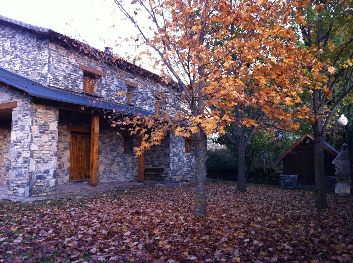 הוילה Villanúa Casa Moron מראה חיצוני תמונה